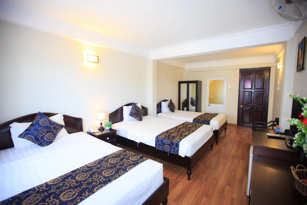 Pho Bien Hotel Нячанг Екстер'єр фото