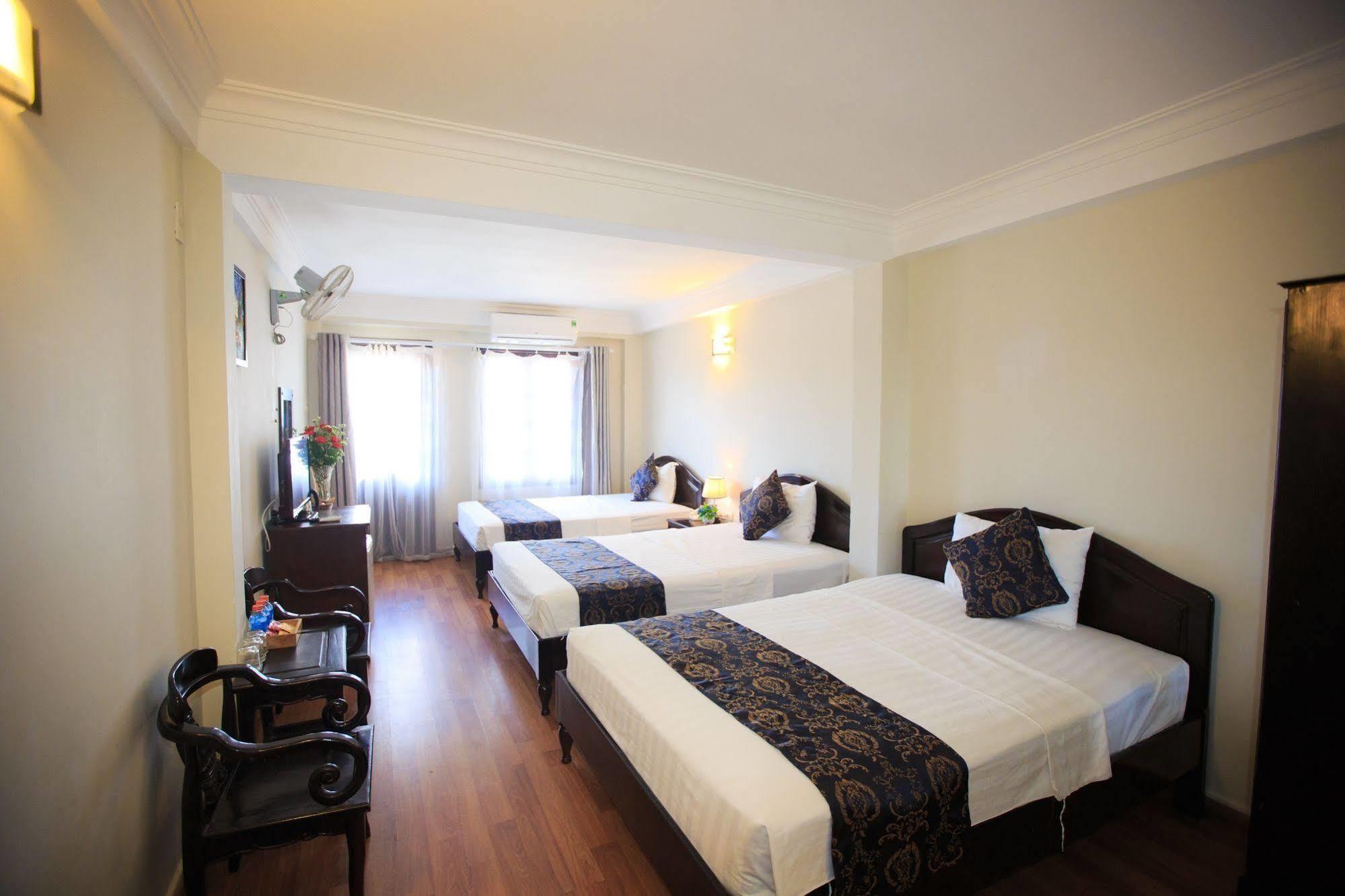 Pho Bien Hotel Нячанг Екстер'єр фото